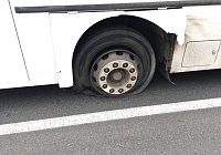 Выход из строя резины на пригородном автобусе