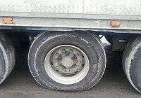 Выход из строя резины на реф полуприцепе автотранспортного предприятия